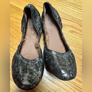 Lucky brand metallic snakeskin-looking ballet flat women’s size 10 shoes